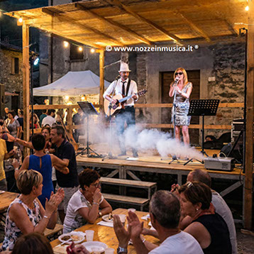 Cantanti e Duo per feste in piazza, feste patronali,pro loco, sagre